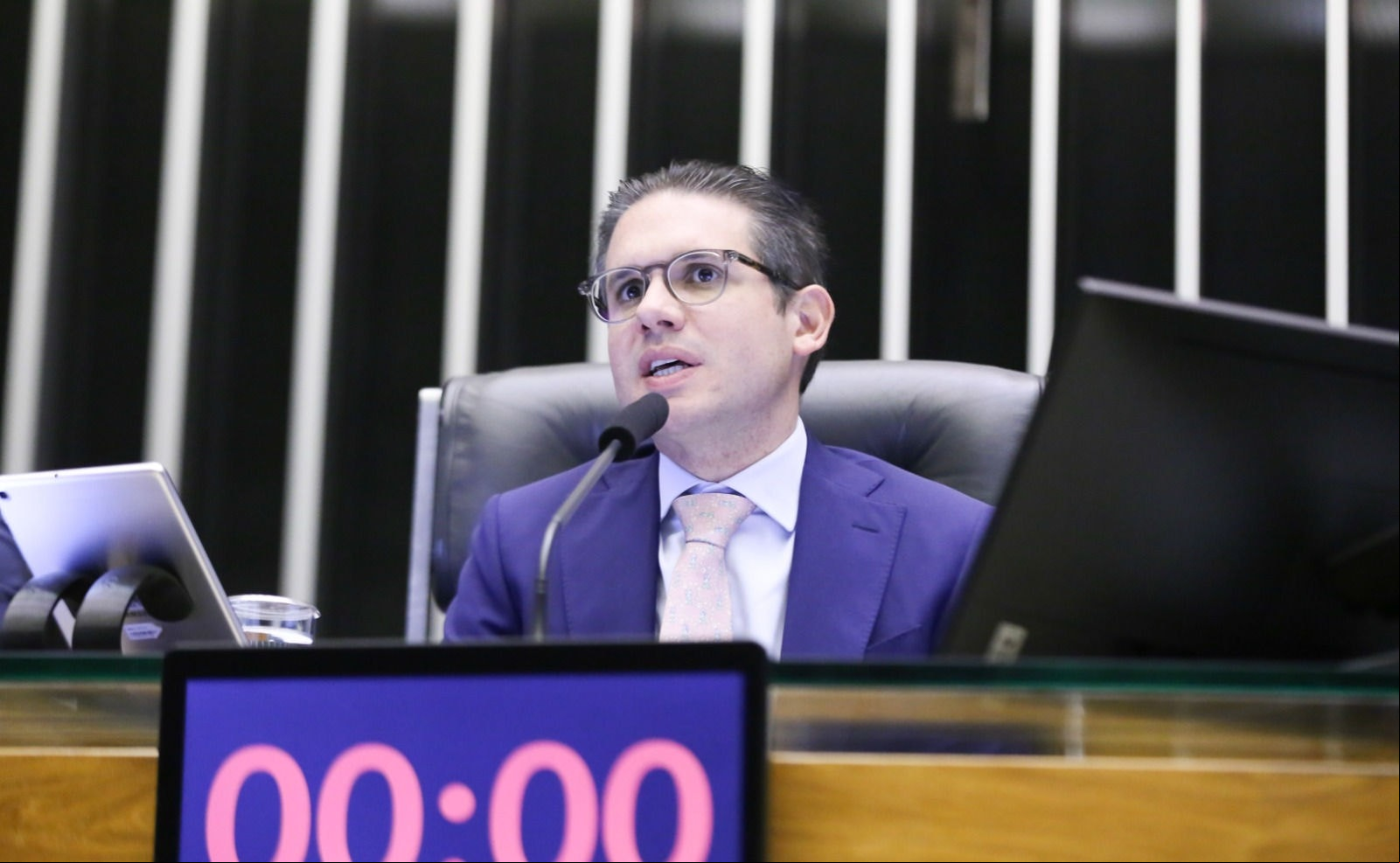 Líderes cobram do presidente Hugo Motta (Republicanos-PB) uma posição firme diante do governo Lula (PT) para garantir liberação das emendas impositivas