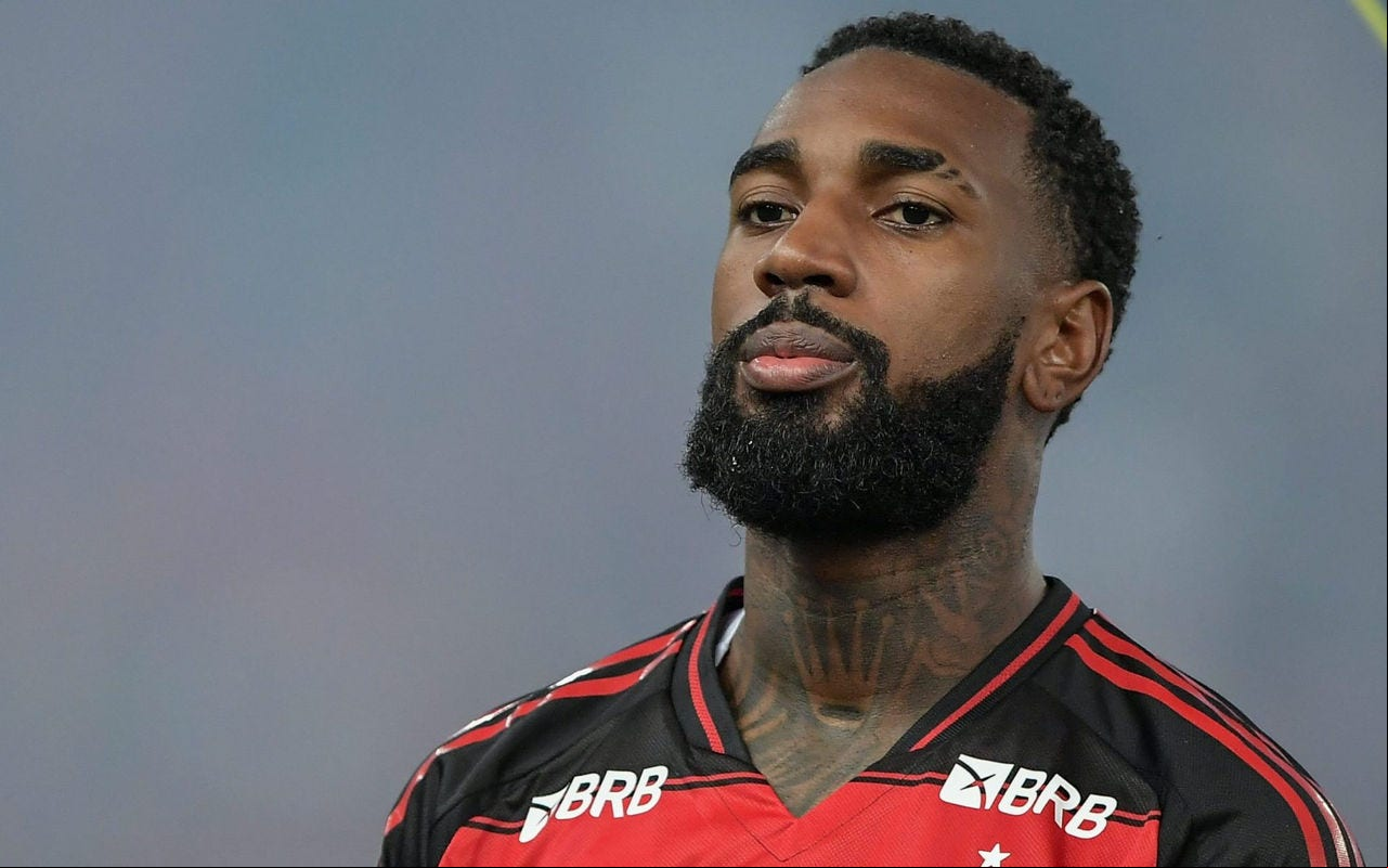 Gerson em ação pelo Flamengo (Foto: Thiago Ribeiro/AGIF)